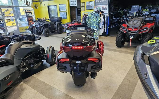 2024 Can-Am® Spyder RT Limited Dark Wheels