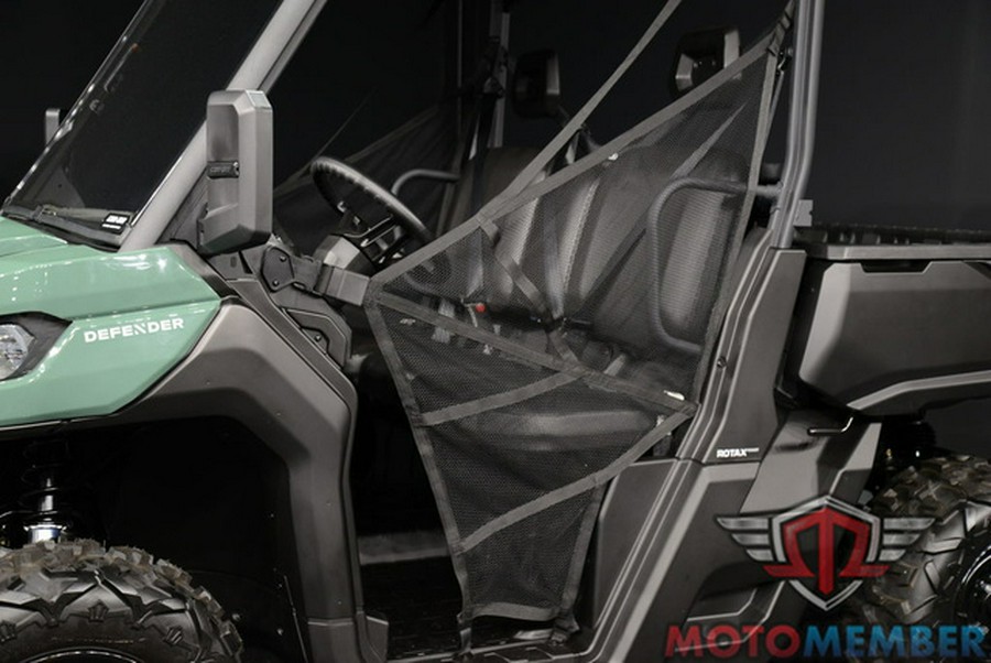 2025 Can-Am Defender HD9
