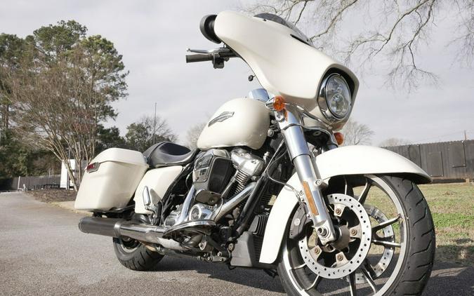 2022 Harley-Davidson® FLHX - Street Glide®