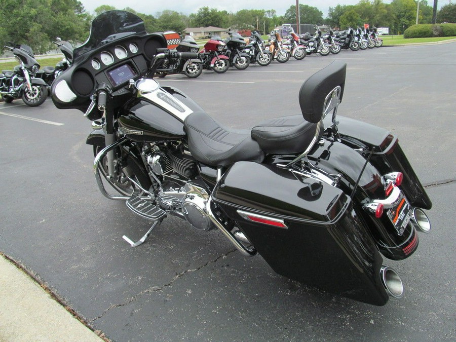 2021 Harley-Davidson® FLHX - Street Glide®