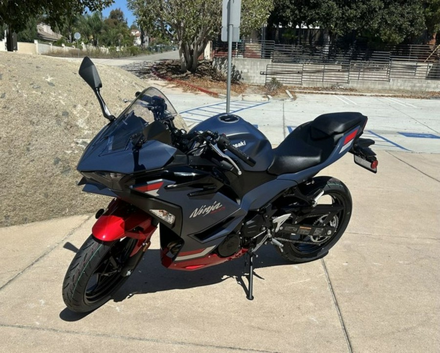 2026 Kawasaki Ninja 500 ABS Metallic Matte Twilight Blue