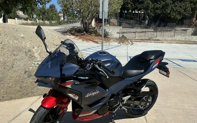 2026 Kawasaki Ninja 500 ABS Metallic Matte Twilight Blue