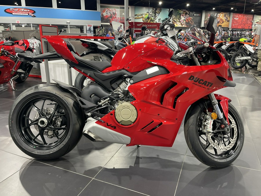 2024 DUCATI PANIGALE V4