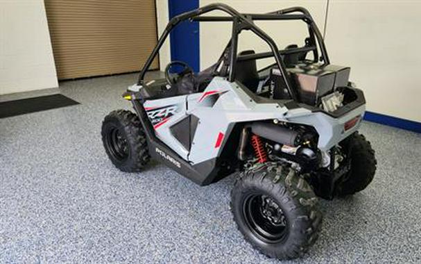 2024 Polaris RZR 200 EFI