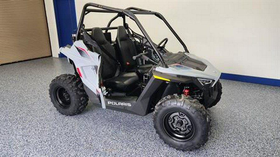 2024 Polaris RZR 200 EFI