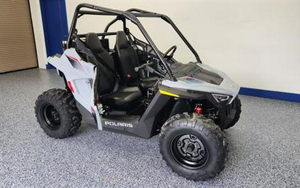 2024 Polaris RZR 200 EFI