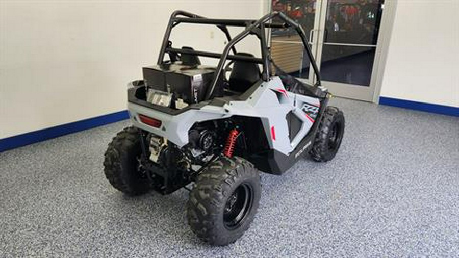 2024 Polaris RZR 200 EFI