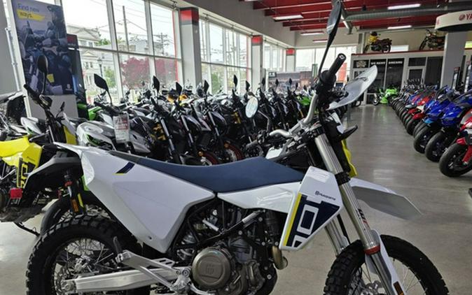2027 Husqvarna Enduro 701