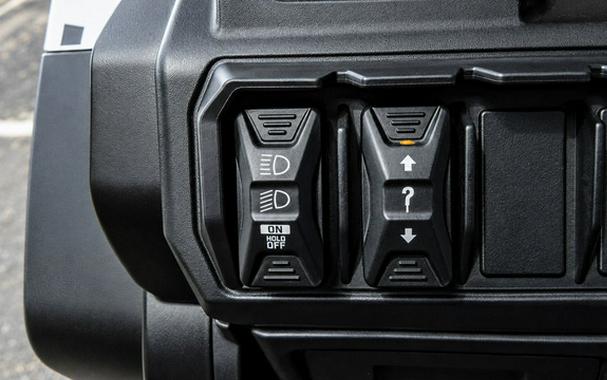 2026 Can-Am Defender MAX Limited HD11
