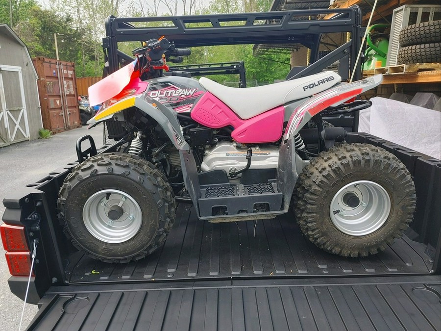 2018 Polaris Industries Outlaw® 50 - Avalanche Grey/Pink Power