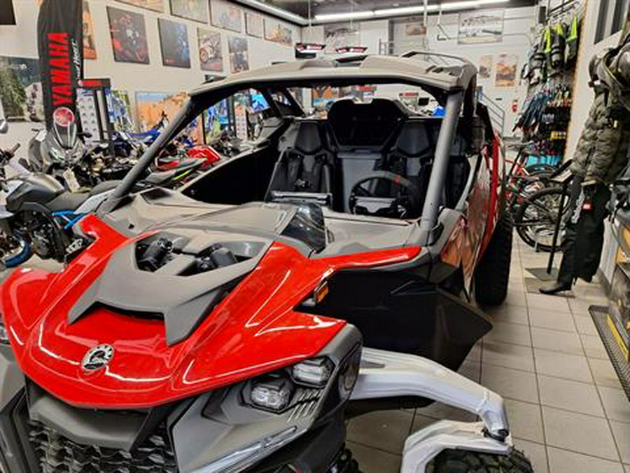 2024 Can-Am Maverick R X 999T DCT