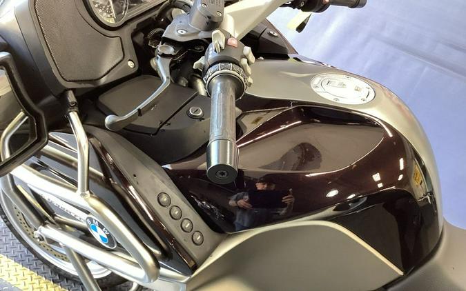 2016 BMW R 1200 RT Ebony Metallic