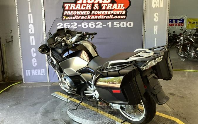 2016 BMW R 1200 RT Ebony Metallic