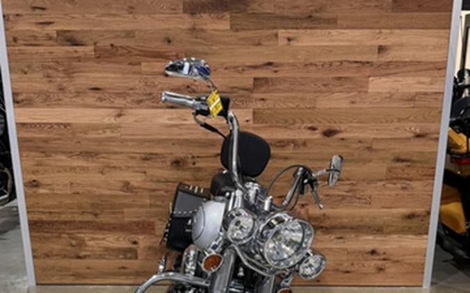 2011 Harley-Davidson Softail FLSTC - Heritage Classic
