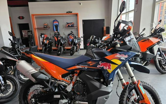 2027 KTM Adventure 890 R Rally