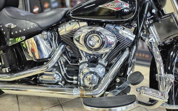 2015 Harley-Davidson® FLSTC - Heritage Softail® Classic