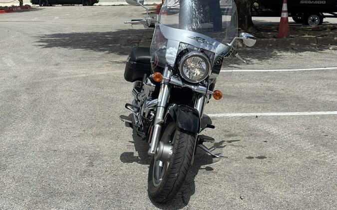 2017 Suzuki Boulevard C90T Glass Sparkle Black