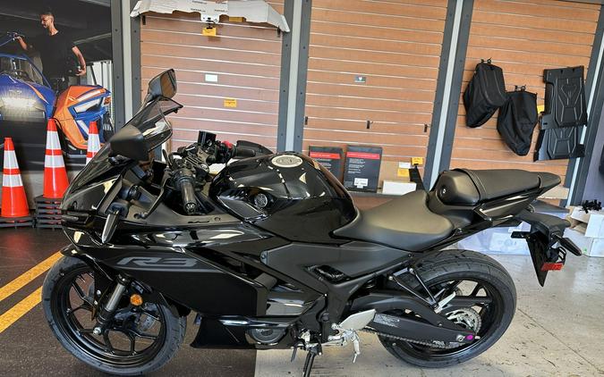2026 Yamaha YZF-R3 ABS
