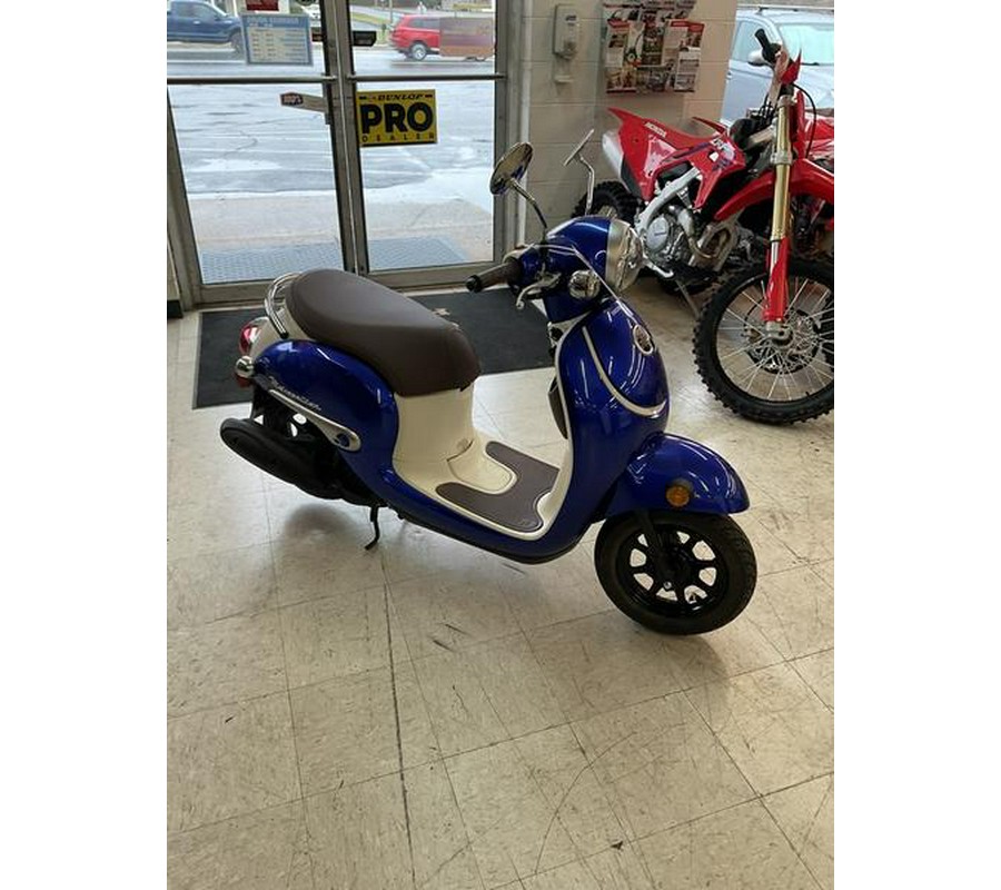 2023 Honda® Metropolitan