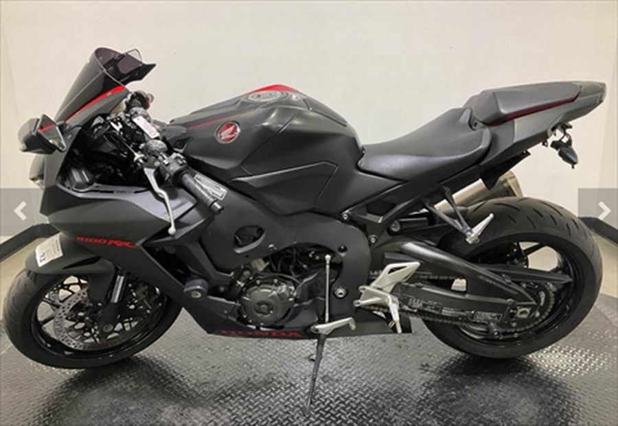 2017 Honda CBR1000RRH