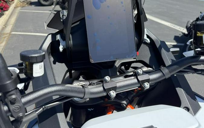 2026 KTM 1390 Super Adventure R
