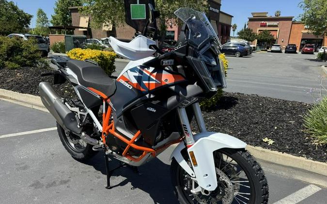 2026 KTM 1390 Super Adventure R