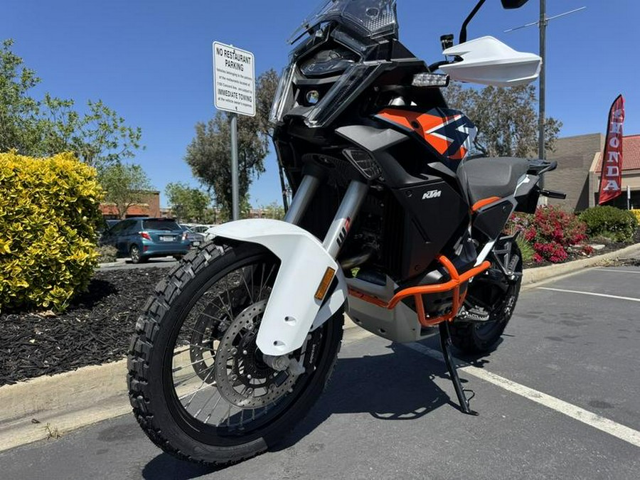 2026 KTM 1390 Super Adventure R