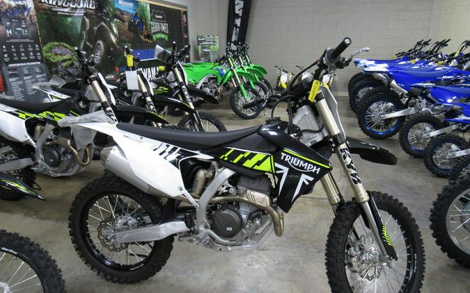 2025 Triumph TF 250-X Jet Black/Pure White