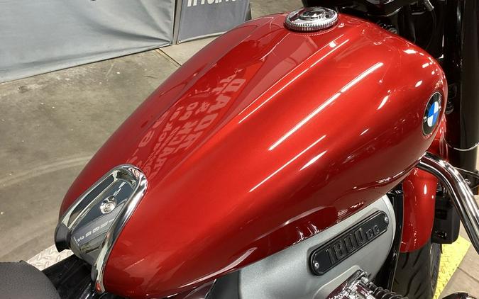 2022 BMW R 18 Classic Mars Red Metallic