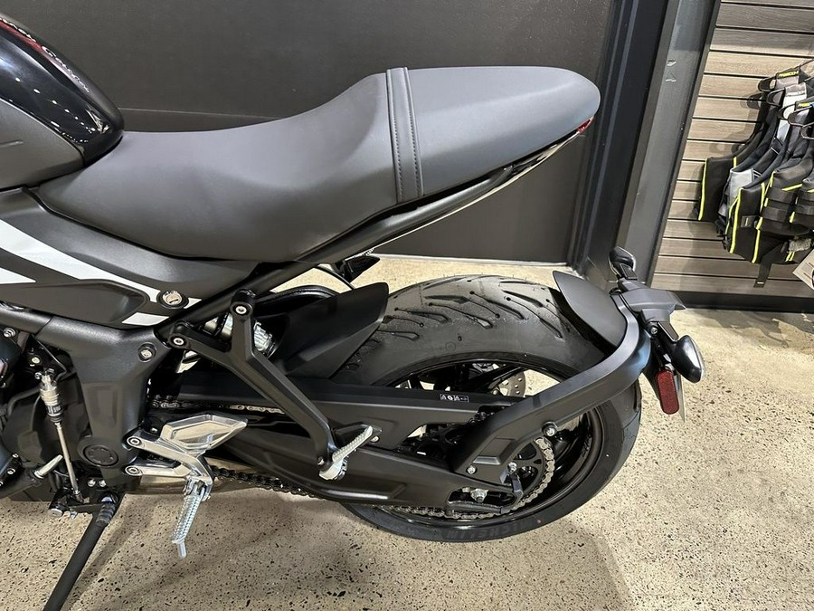 2025 Triumph Trident 660 Cosmic Yellow/Sapphire Black