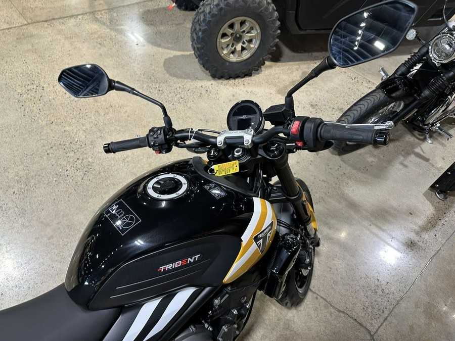 2025 Triumph Trident 660 Cosmic Yellow/Sapphire Black