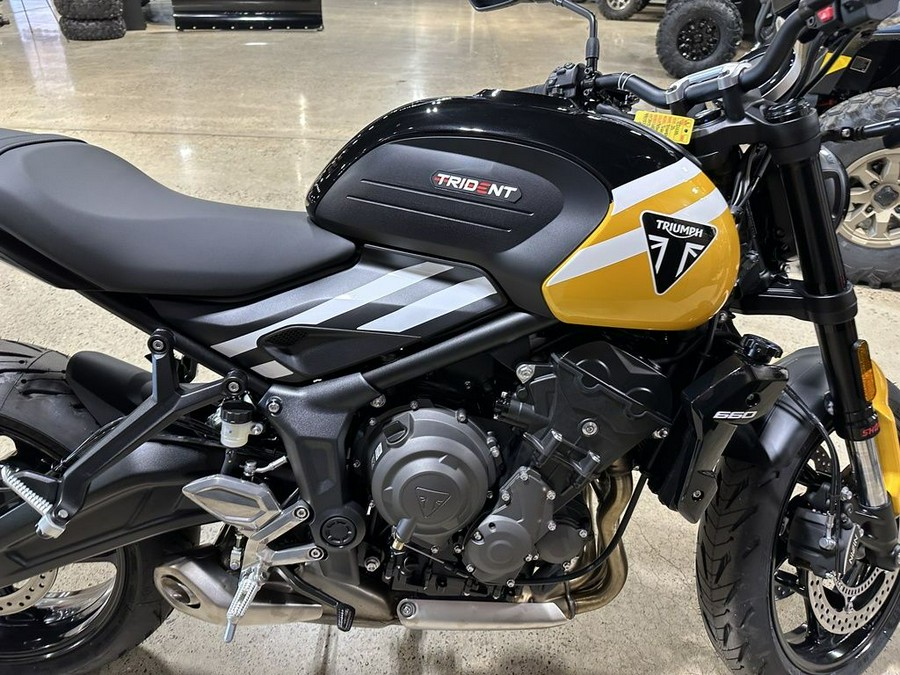 2025 Triumph Trident 660 Cosmic Yellow/Sapphire Black