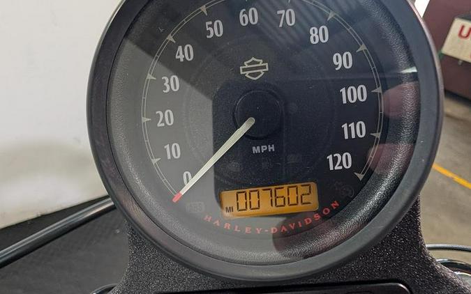 2015 Harley-Davidson® XL883N - Sportster® Iron 883™