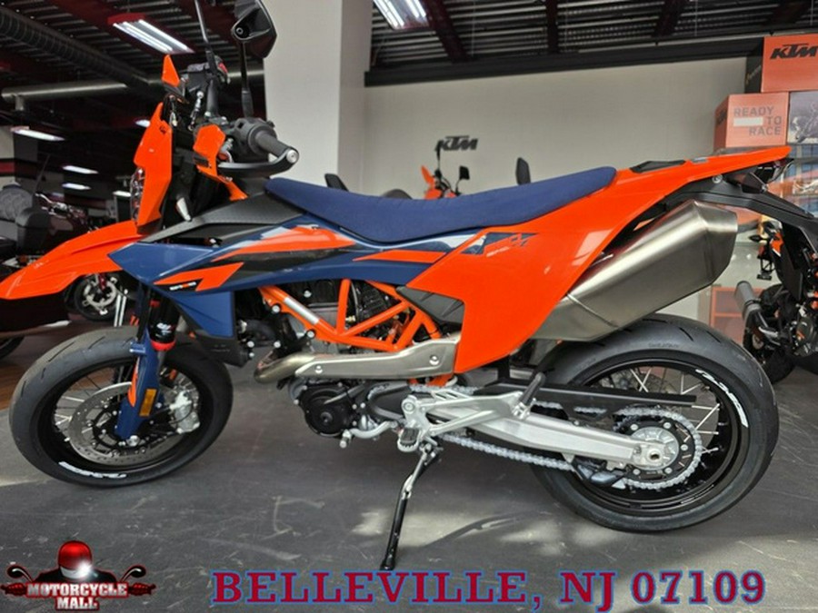 2026 KTM SMC 690 R