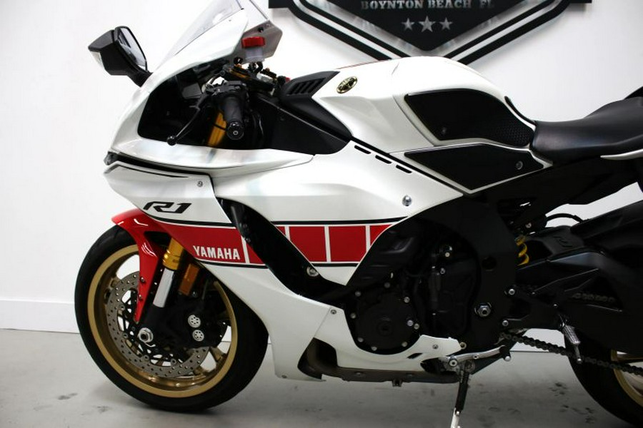 2022 Yamaha R1 World GP 60th Anniversary YZF-R1