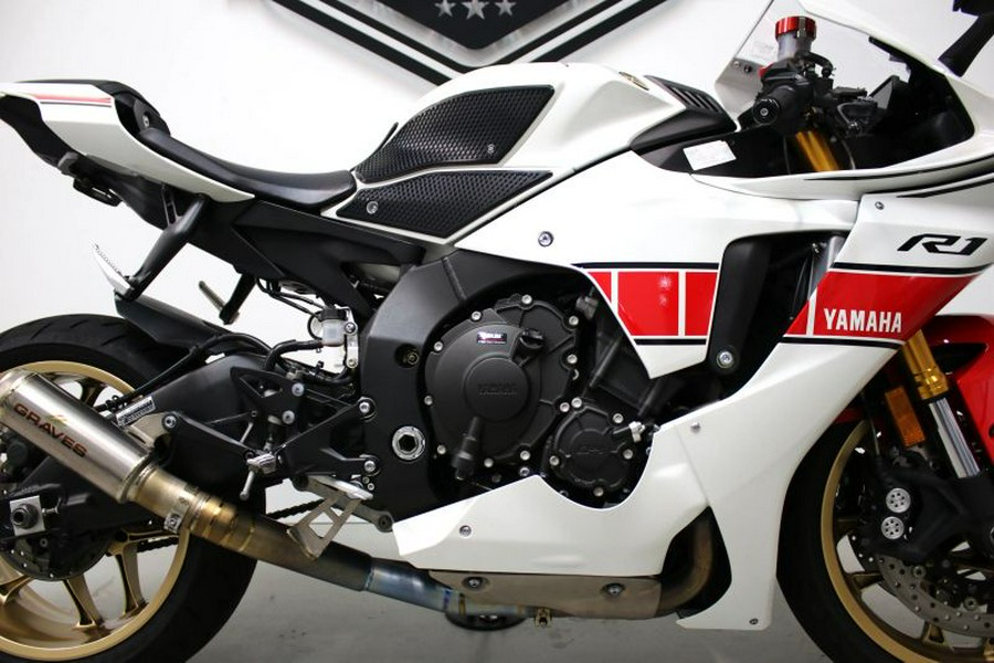 2022 Yamaha R1 World GP 60th Anniversary YZF-R1