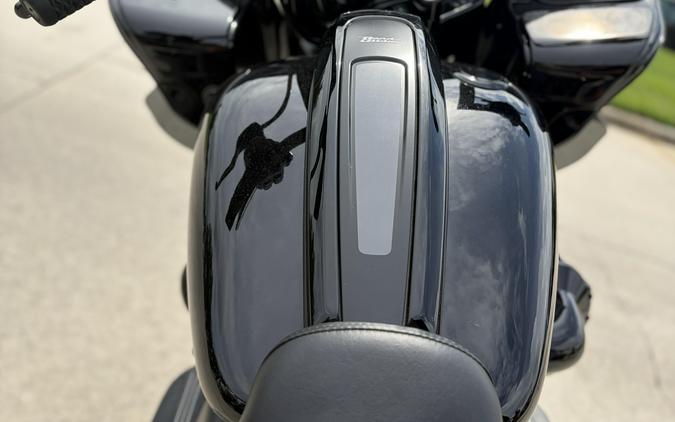 2023 HARLEY ROAD GLIDE ST WITH AIR RIDE