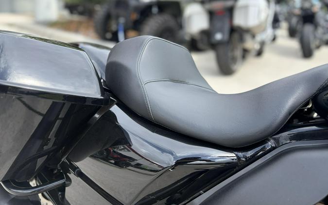 2023 HARLEY ROAD GLIDE ST WITH AIR RIDE