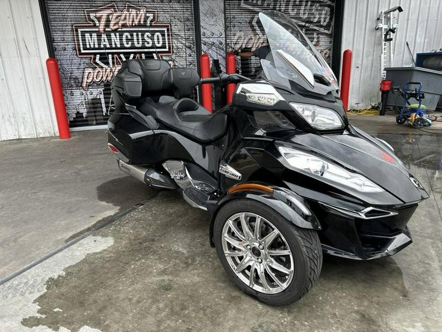 2016 Can-Am® Spyder® RT-S 6-Speed Manual (SM6)