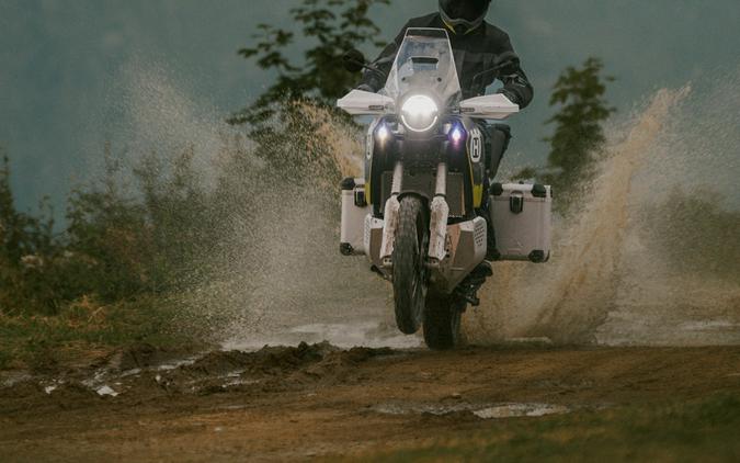 2025 Husqvarna Norden 901 Expedition - 895597 *