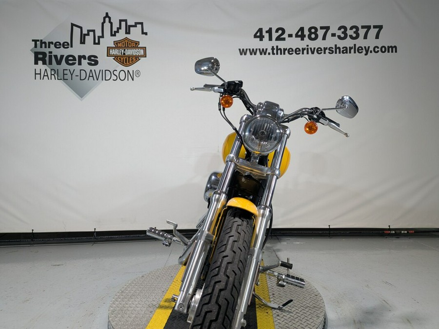 2005 Harley-Davidson® Sportster® 883 Custom Yellow Pearl