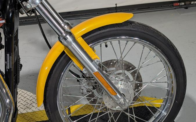 2005 Harley-Davidson® Sportster® 883 Custom Yellow Pearl