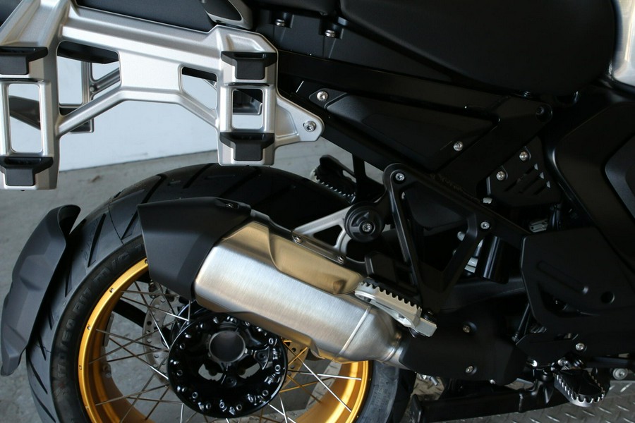 2026 BMW Motorrad R 1300 GS Adventure