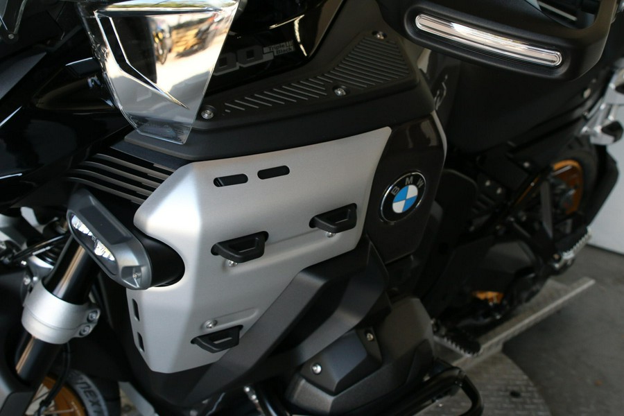 2026 BMW Motorrad R 1300 GS Adventure