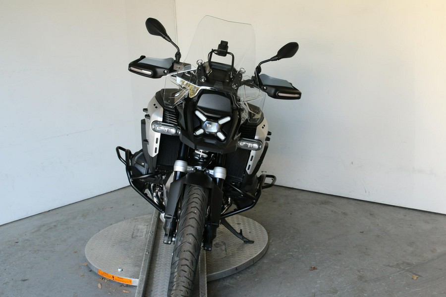 2026 BMW Motorrad R 1300 GS Adventure