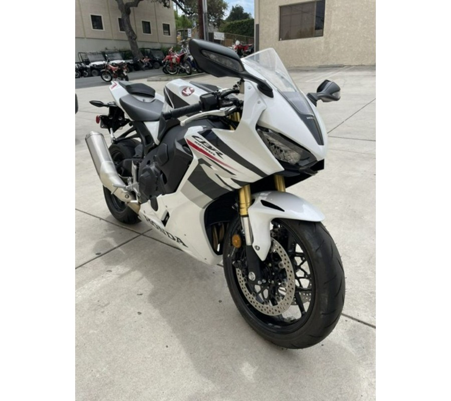 2026 Honda® CBR1000RR ABS