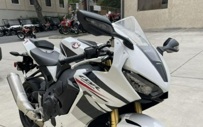 2026 Honda® CBR1000RR ABS