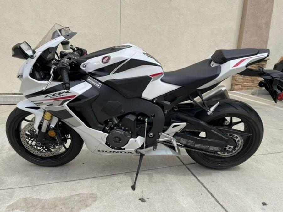 2026 Honda® CBR1000RR ABS