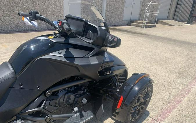 2025 Can-Am Spyder F3 Limited Dark Wheels