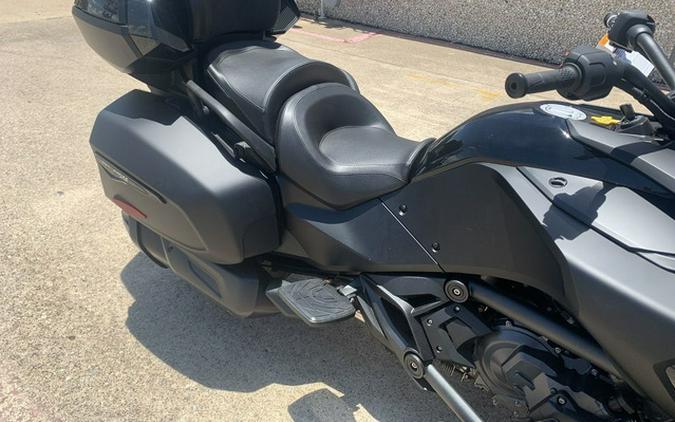 2025 Can-Am Spyder F3 Limited Dark Wheels